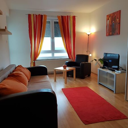 Meszaros Apartman Buk Bagian luar foto