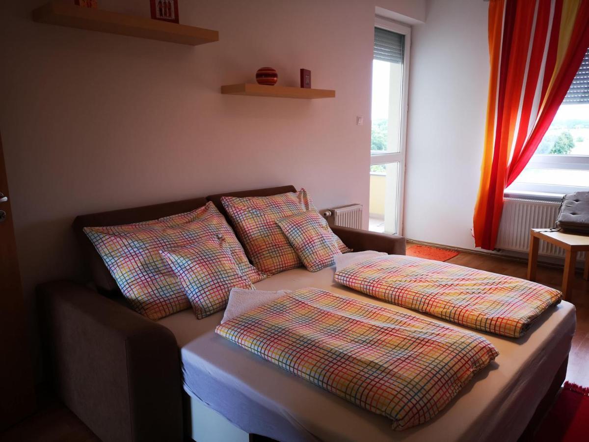 Meszaros Apartman Buk Bagian luar foto