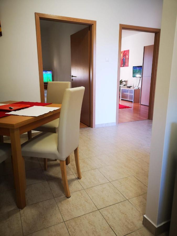 Meszaros Apartman Buk Bagian luar foto
