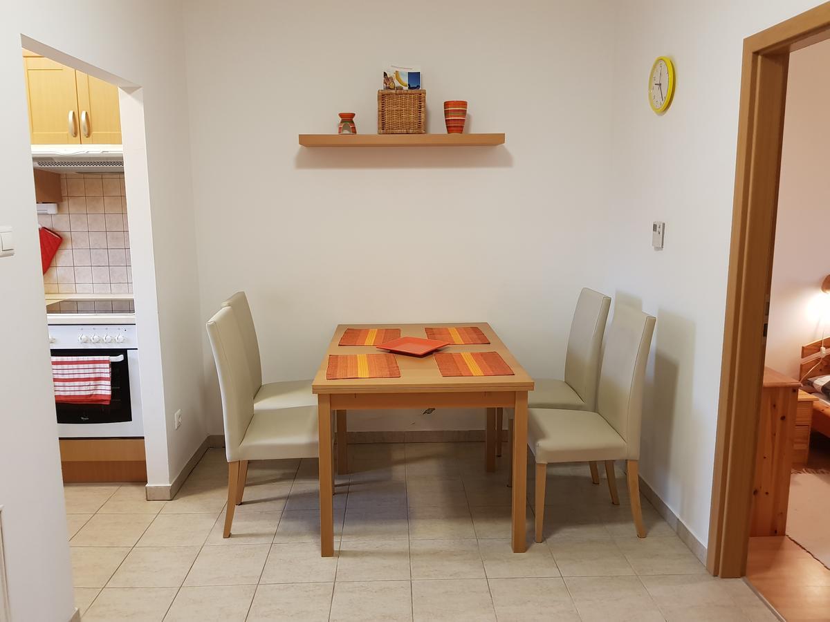 Meszaros Apartman Buk Bagian luar foto