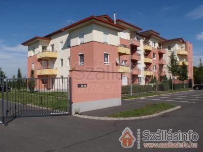 Meszaros Apartman Buk Bagian luar foto